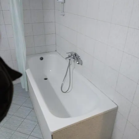 Cosy Flat Helexpo In Old D11 Thessaloníki